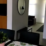 City Home Apartman *